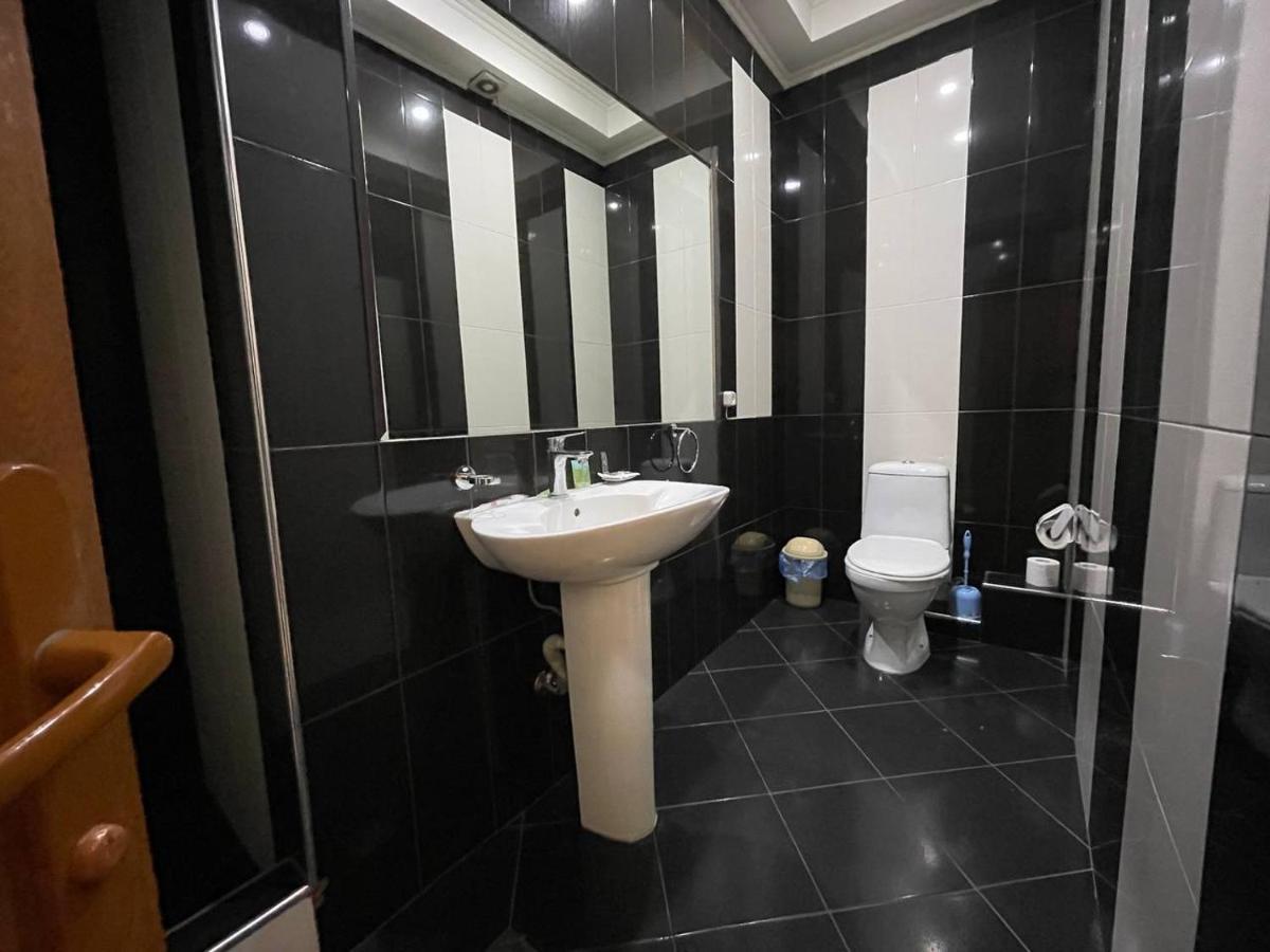 Olive Hotel Yerevan Exterior foto