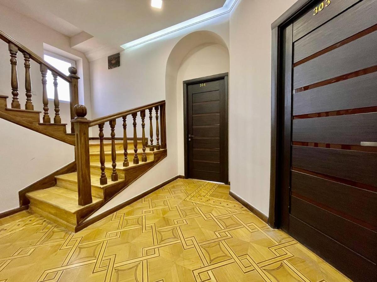 Olive Hotel Yerevan Exterior foto