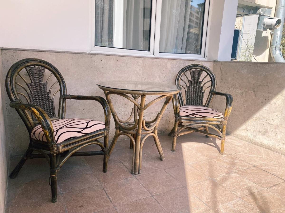 Olive Hotel Yerevan Exterior foto