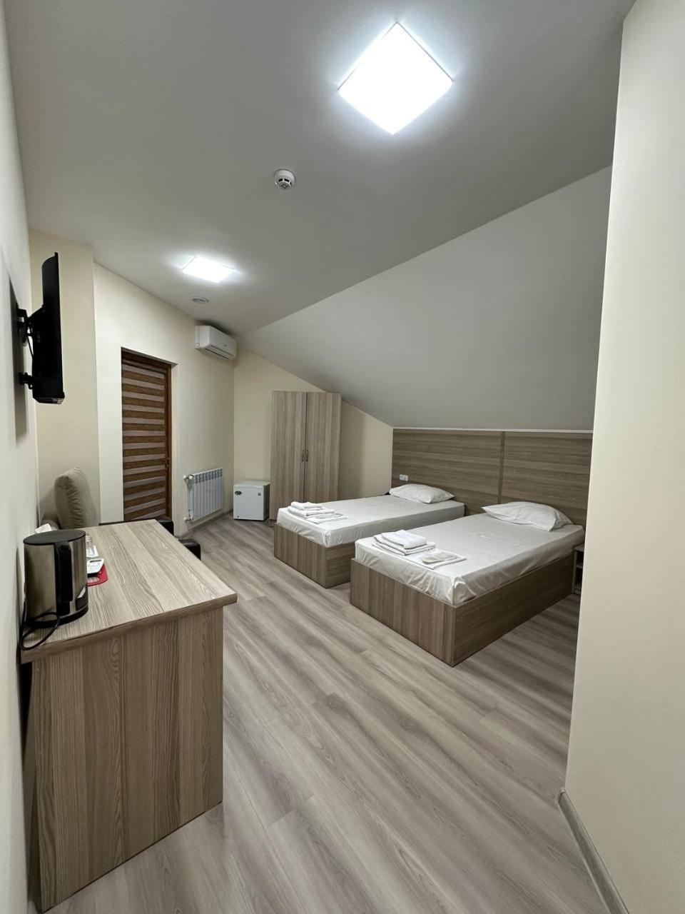 Olive Hotel Yerevan Exterior foto