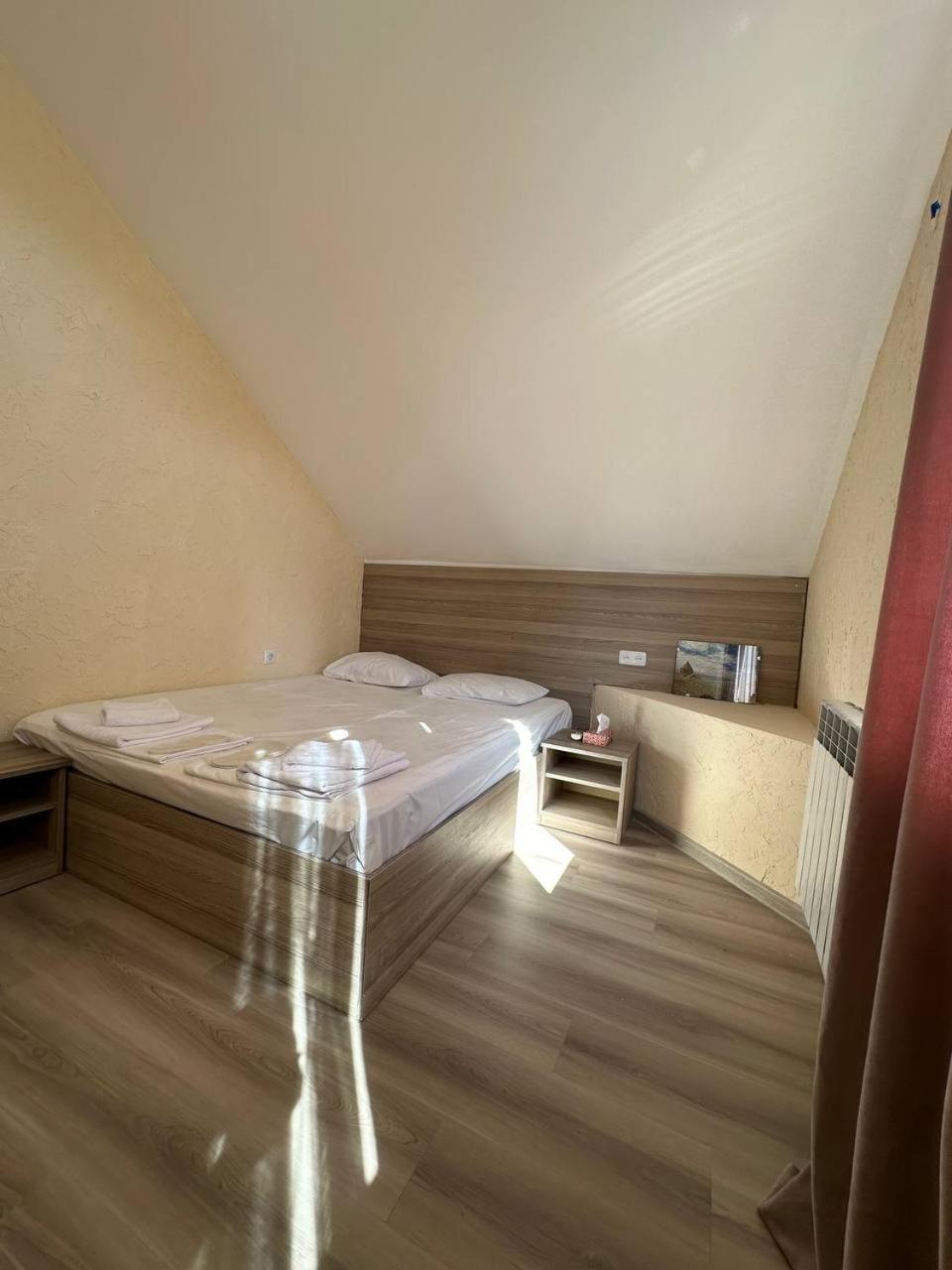 Olive Hotel Yerevan Exterior foto