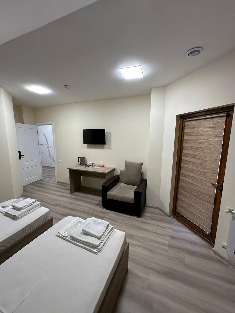 Olive Hotel Yerevan Exterior foto