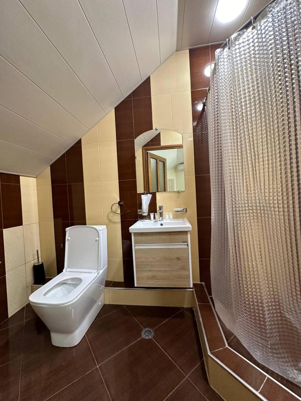 Olive Hotel Yerevan Exterior foto